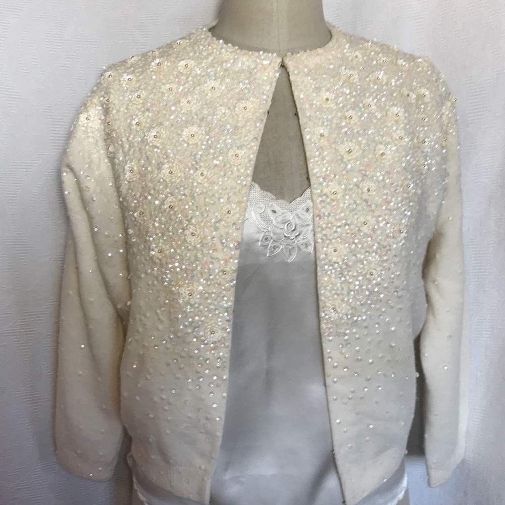 Rare vintage Banff sequin cardigan S/M winterwhite